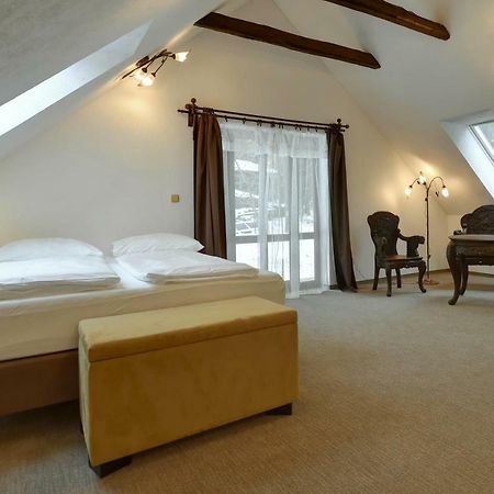 Zamecka Fortovna Obora - Forester House Kaznejov Eksteriør bilde