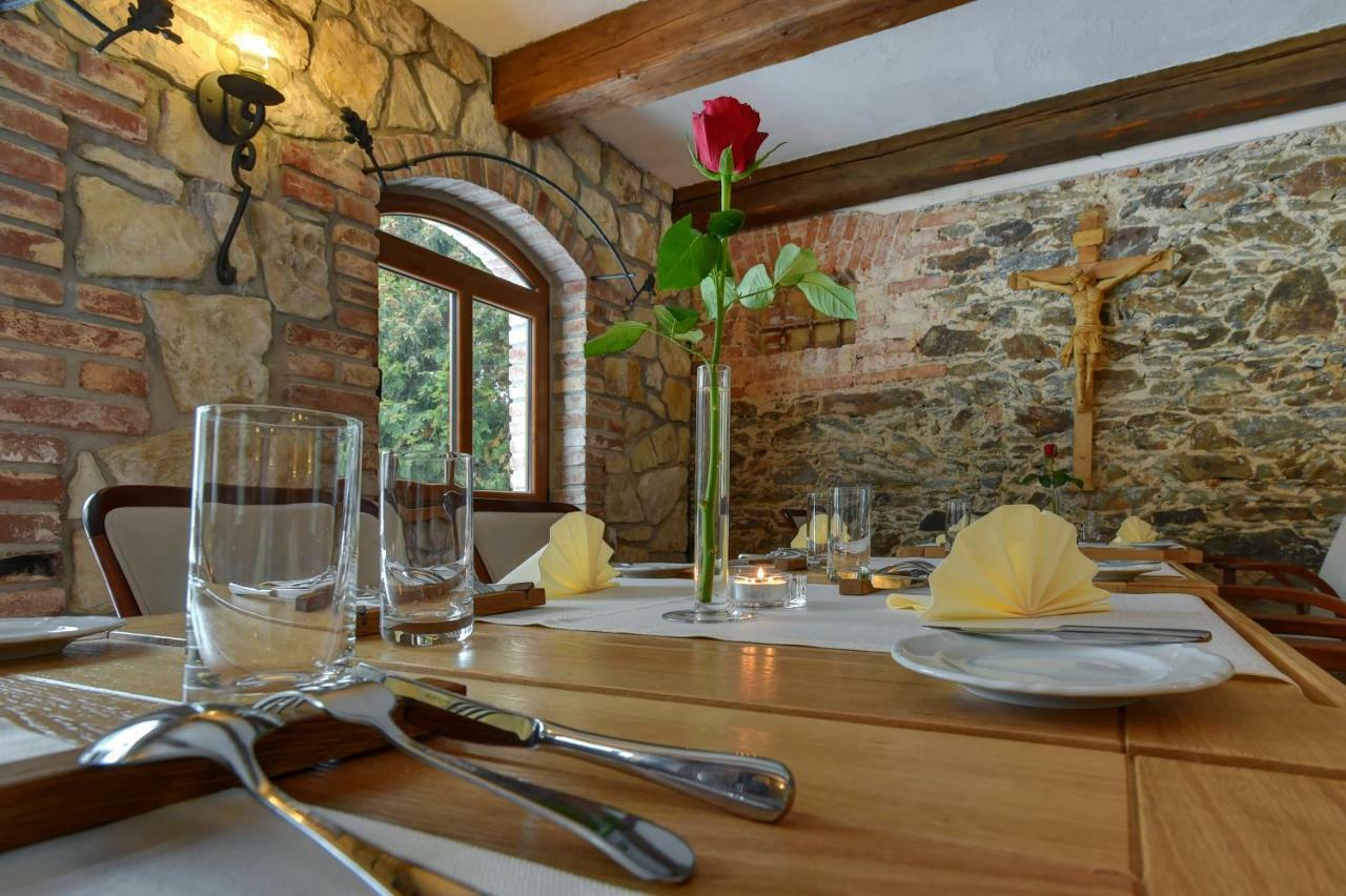 Zamecka Fortovna Obora - Forester House Kaznejov Eksteriør bilde