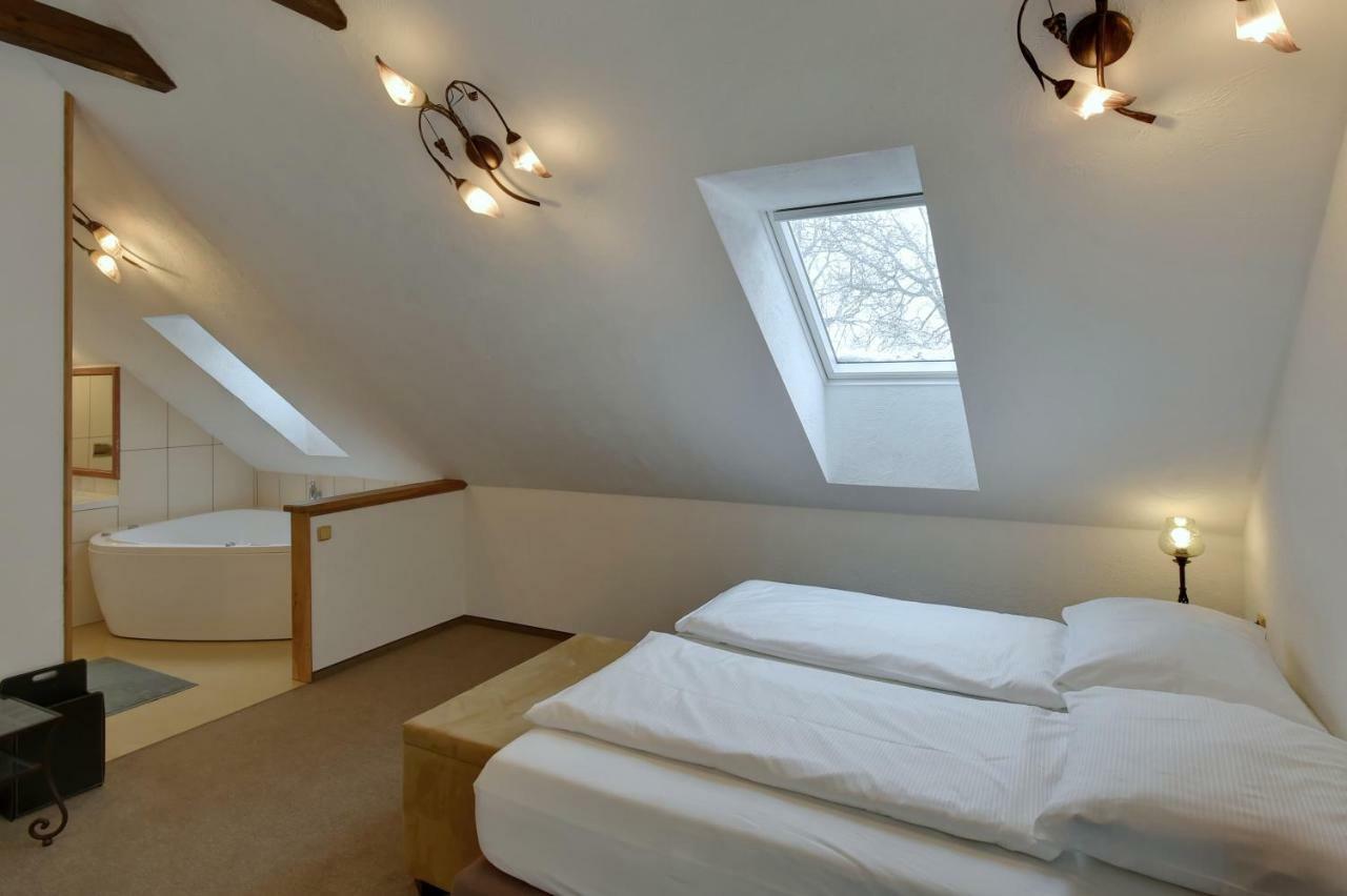 Zamecka Fortovna Obora - Forester House Kaznejov Eksteriør bilde