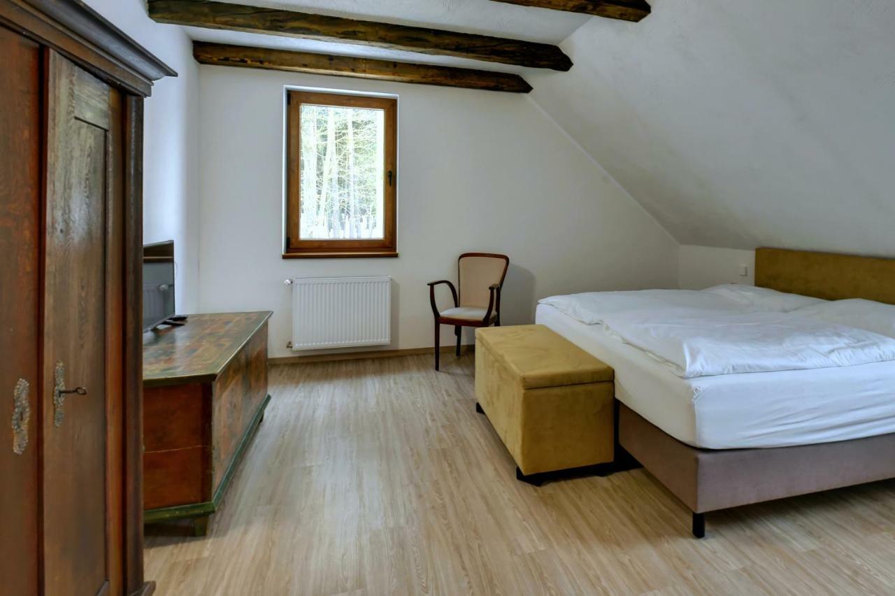 Zamecka Fortovna Obora - Forester House Kaznejov Eksteriør bilde
