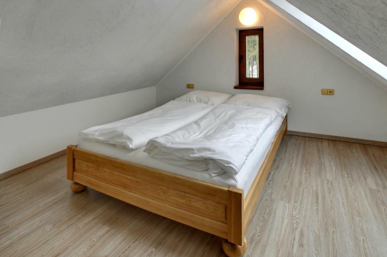 Zamecka Fortovna Obora - Forester House Kaznejov Eksteriør bilde
